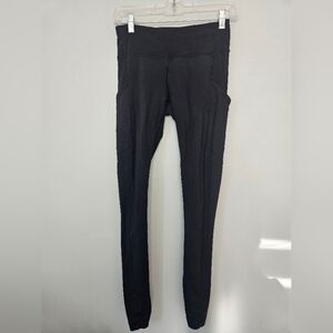 Lululemon Women's High Waist Black Leggings. Size 4